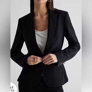 Express women’s cropped blazer